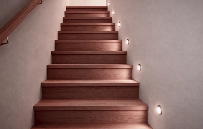 Inbouwspots aan trap